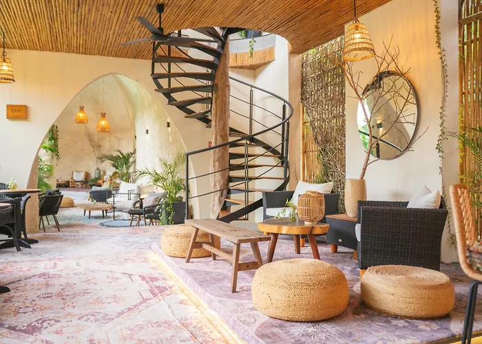 Nevana Luxury By La Zebra Hotel 4*